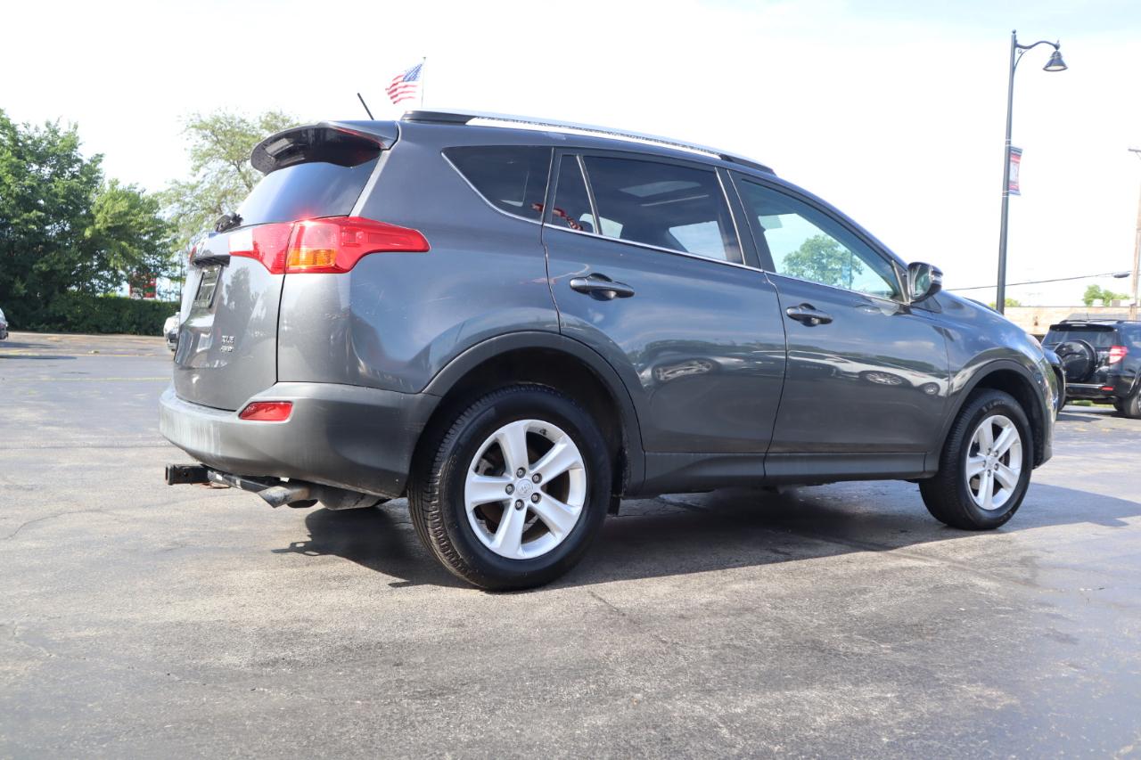 Toyota RAV4 XLE AWD 2013