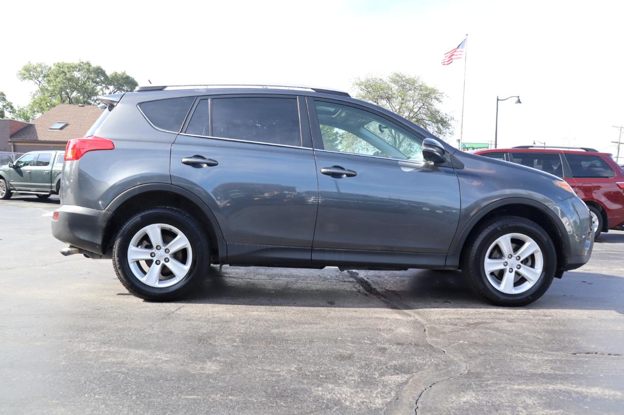 Toyota RAV4 XLE AWD 2013