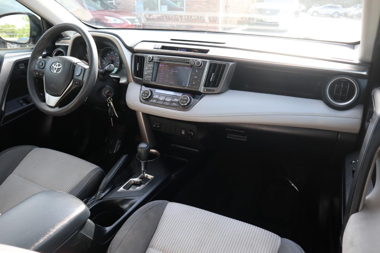 Toyota RAV4 XLE AWD 2013