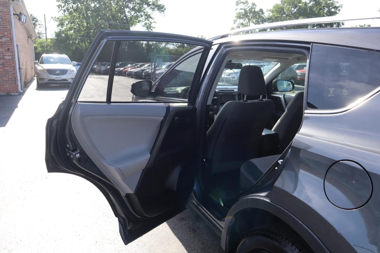 Toyota RAV4 XLE AWD 2013