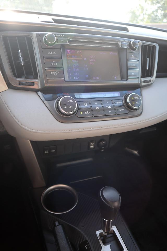 Toyota RAV4 XLE AWD 2013