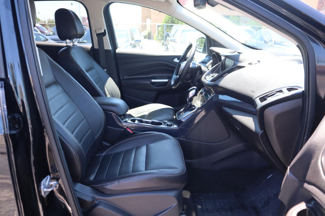 Ford Escape Titanium 4WD 2014