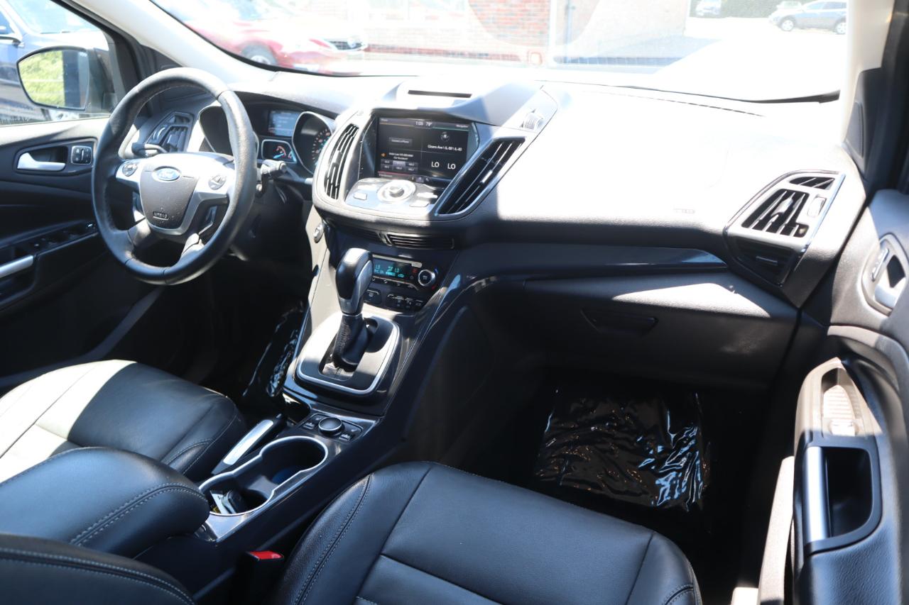 Ford Escape Titanium 4WD 2014