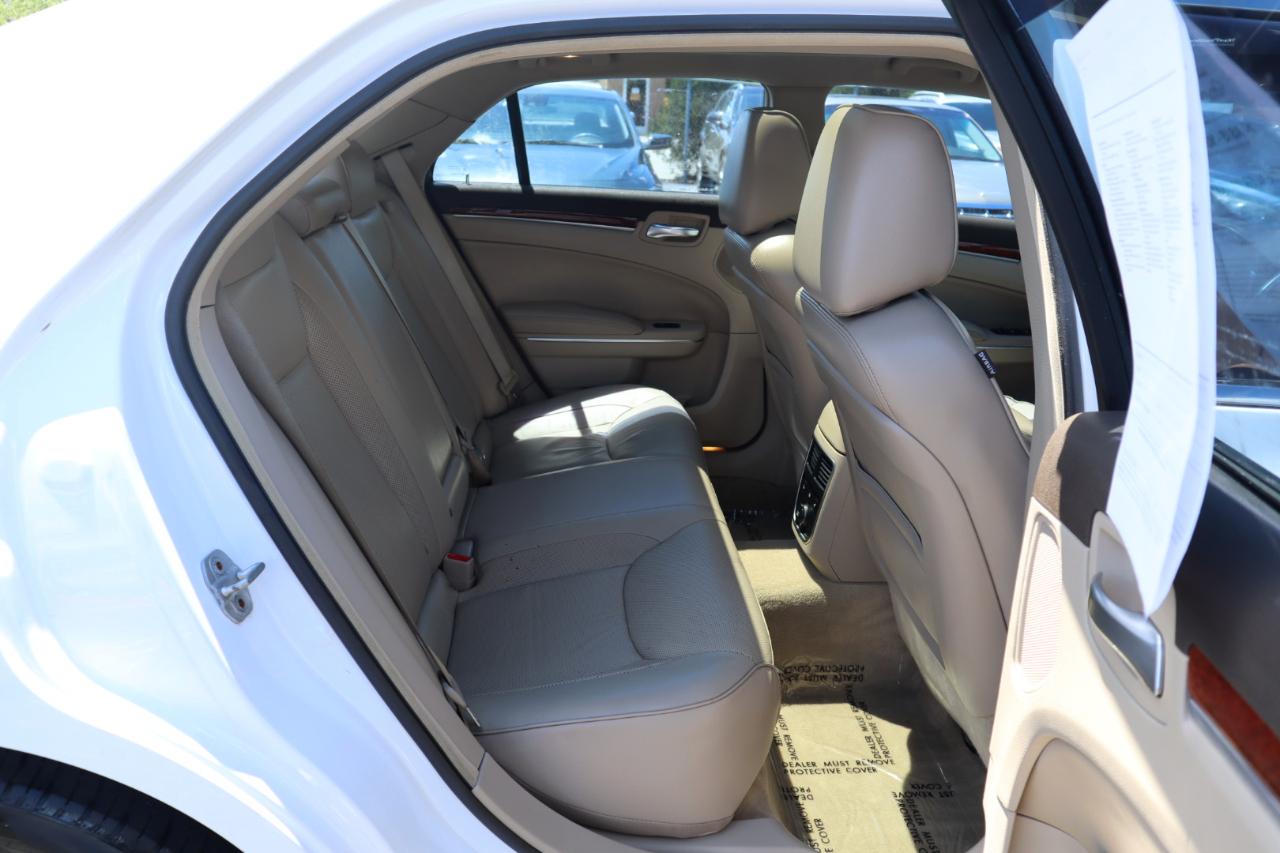 Chrysler 300 C RWD 2011