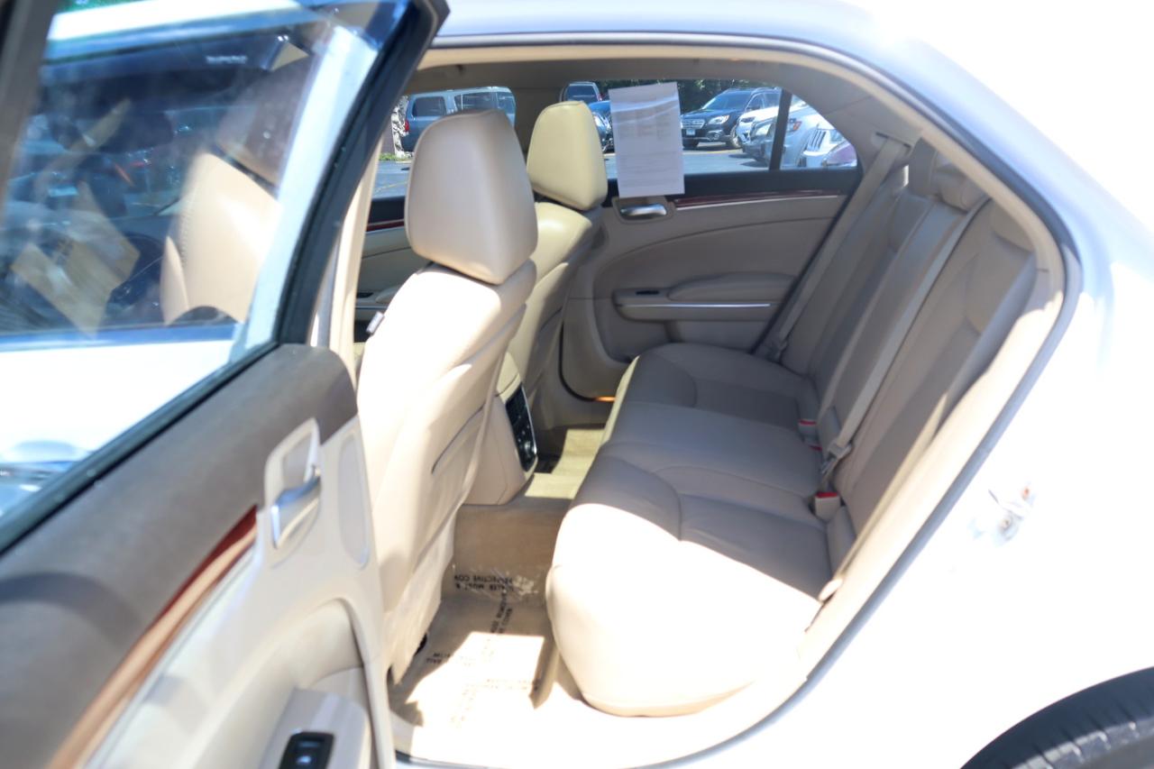 Chrysler 300 C RWD 2011