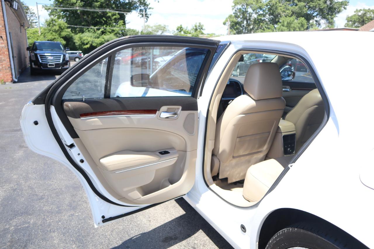 Chrysler 300 C RWD 2011