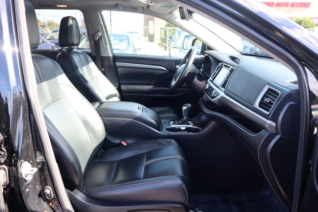 Toyota Highlander SE AWD V6 2018