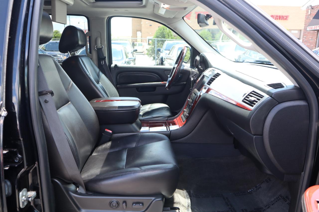 Cadillac Escalade AWD Luxury 2010