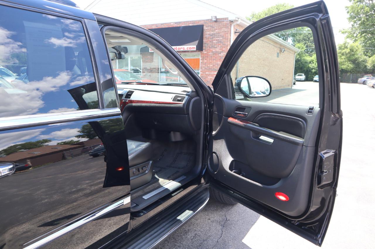Cadillac Escalade AWD Luxury 2010