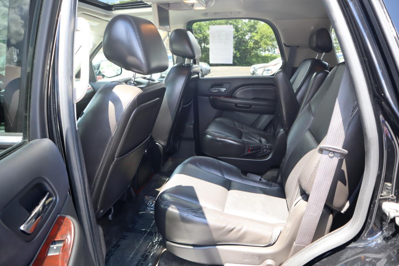 Cadillac Escalade AWD Luxury 2010