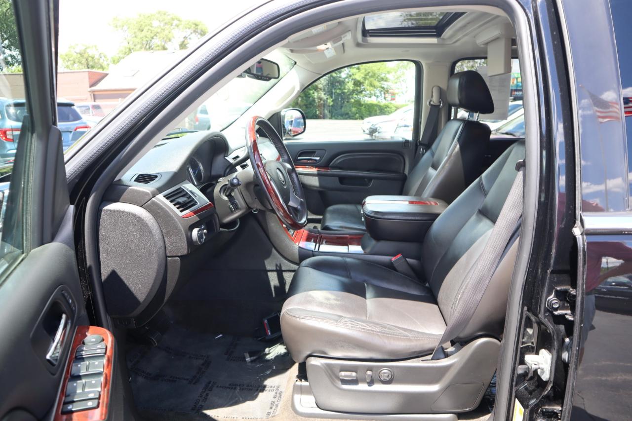 Cadillac Escalade AWD Luxury 2010
