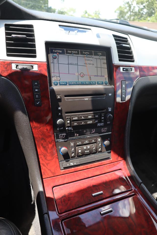 Cadillac Escalade AWD Luxury 2010