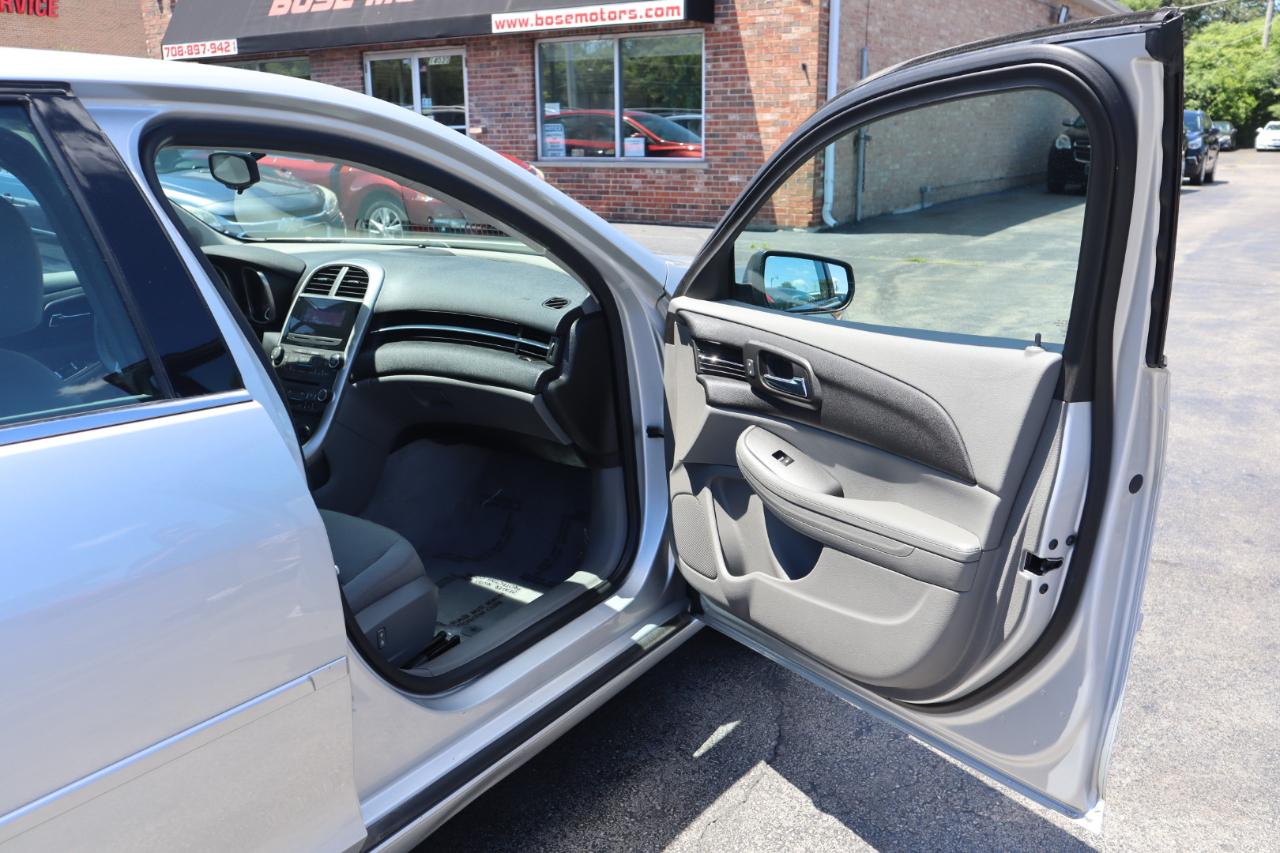 Chevrolet Malibu LS 2013