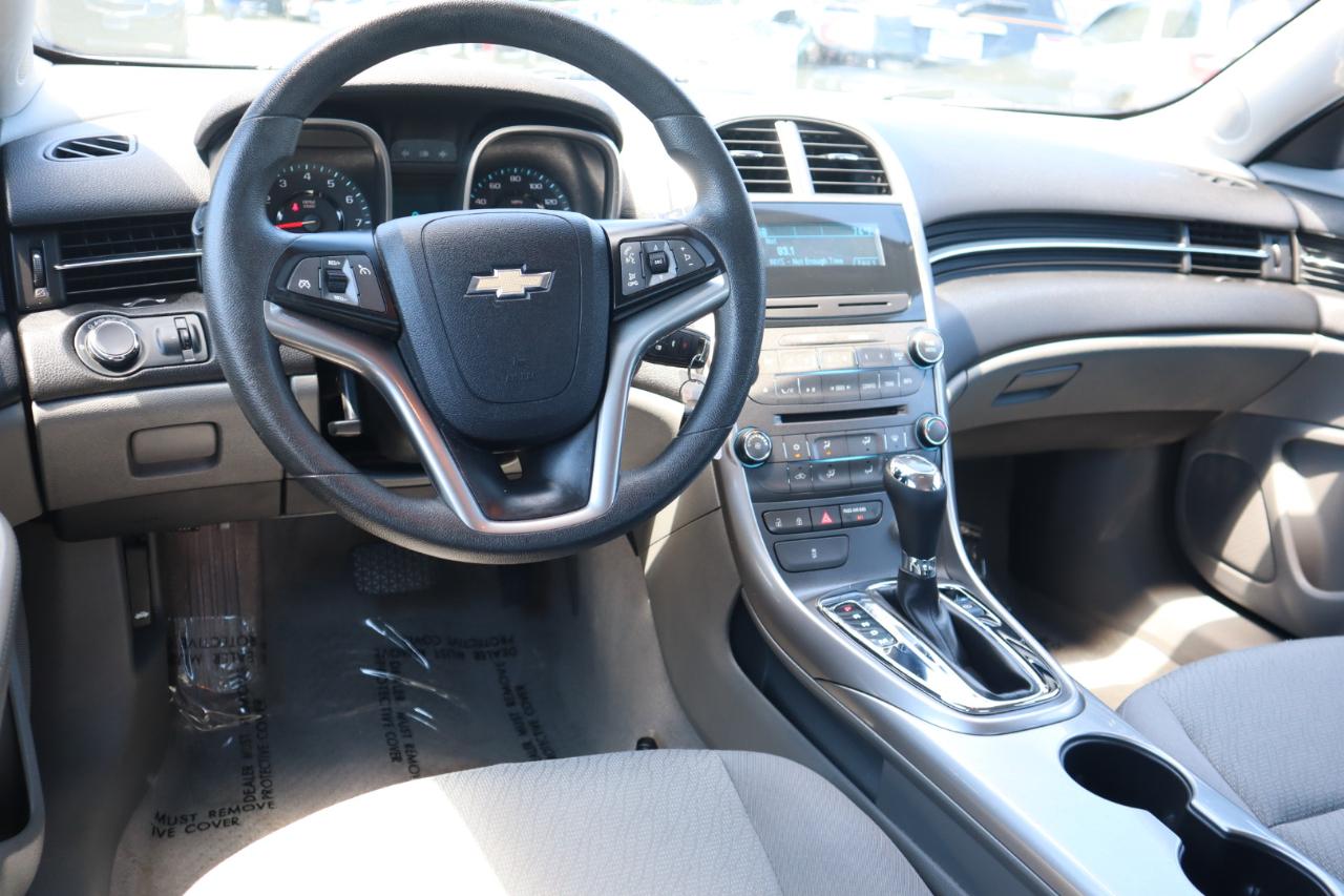 Chevrolet Malibu LS 2013