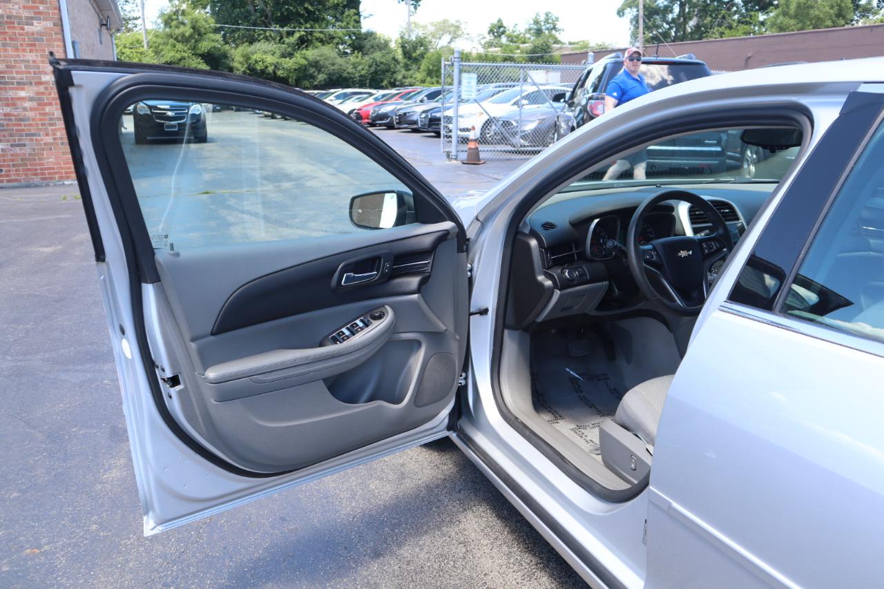 Chevrolet Malibu LS 2013