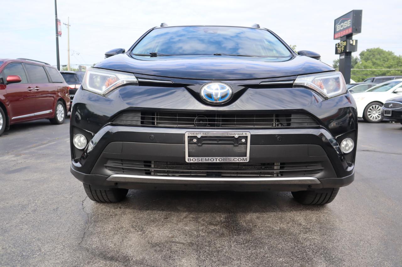 Toyota RAV4 Hybrid XLE 2017