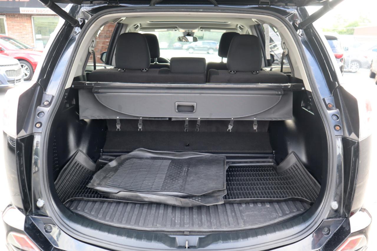 Toyota RAV4 Hybrid XLE 2017
