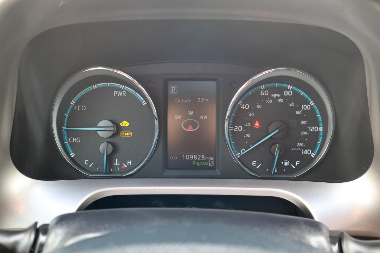Toyota RAV4 Hybrid XLE 2017