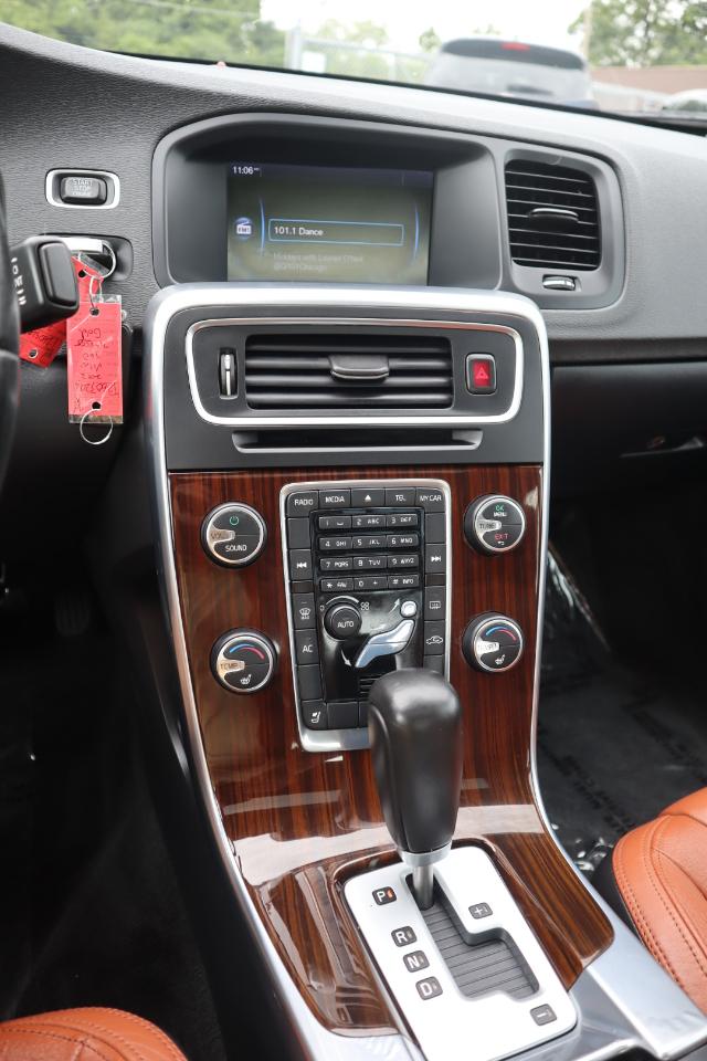Volvo S60 T5 2012