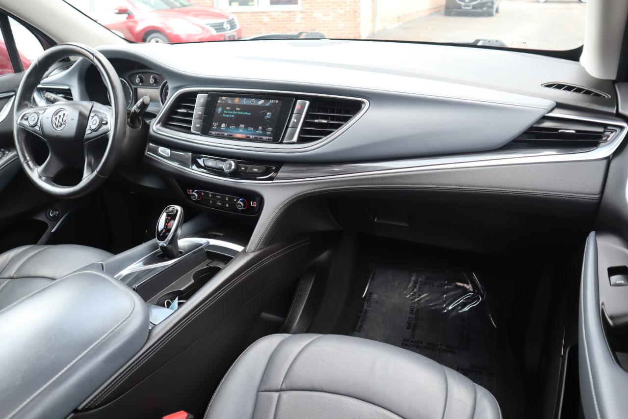 Buick Enclave Essence AWD 2018