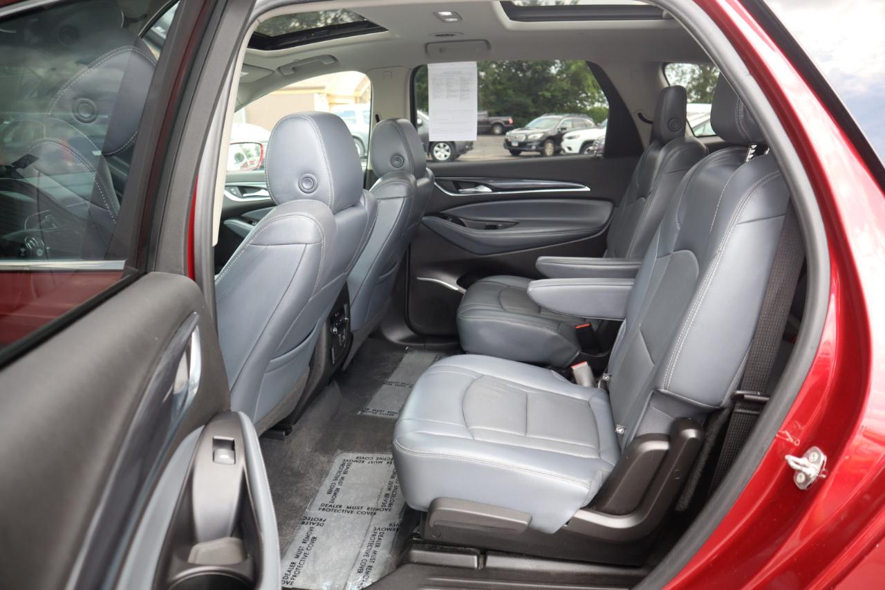 Buick Enclave Essence AWD 2018