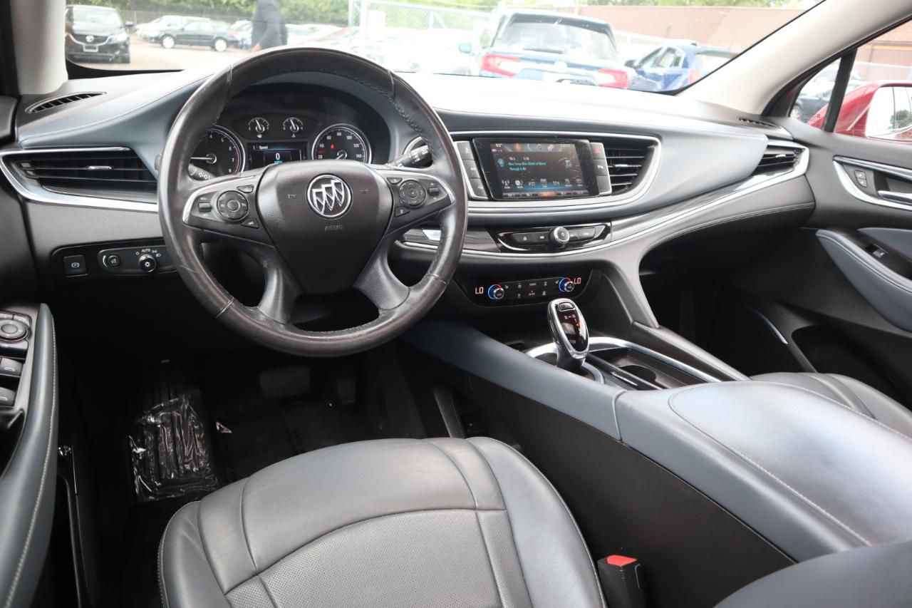 Buick Enclave Essence AWD 2018