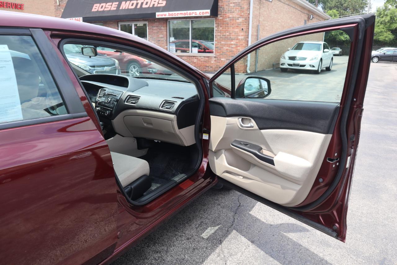 Honda Civic LX Sedan 5-Speed AT 2013
