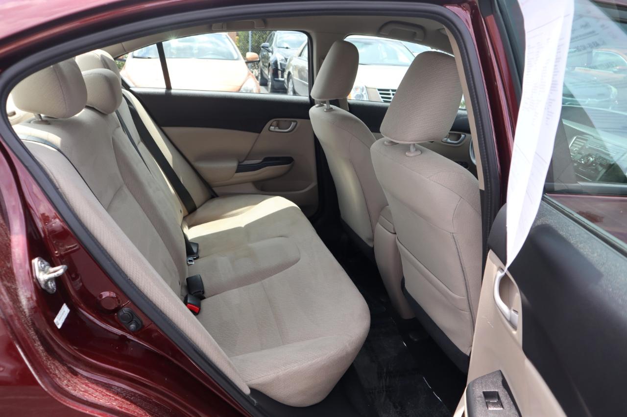 Honda Civic LX Sedan 5-Speed AT 2013