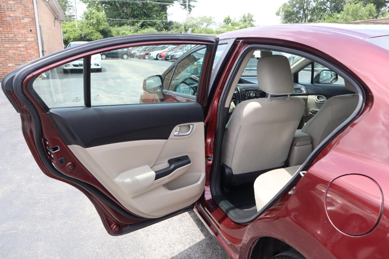 Honda Civic LX Sedan 5-Speed AT 2013