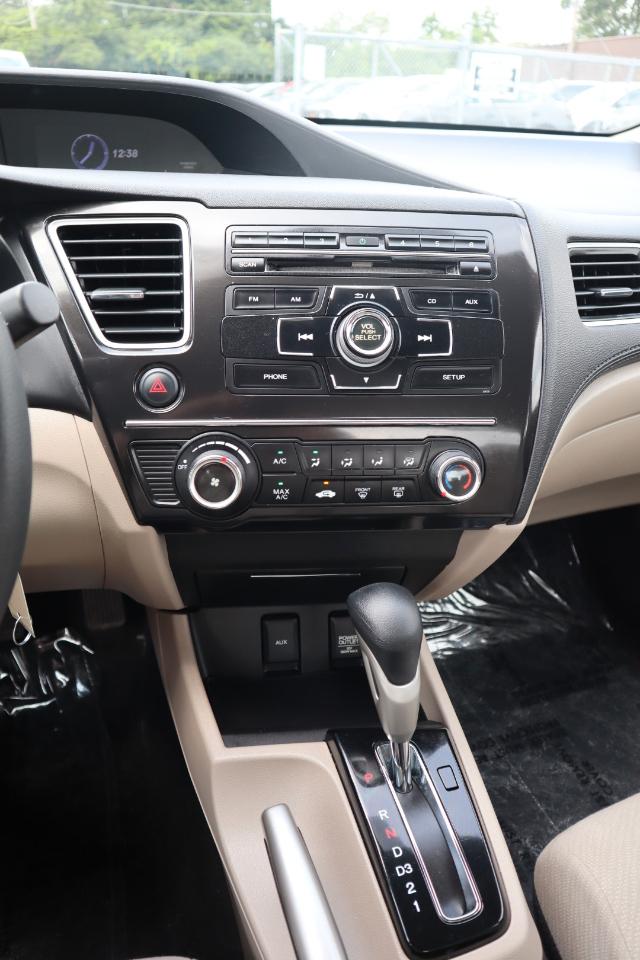 Honda Civic LX Sedan 5-Speed AT 2013