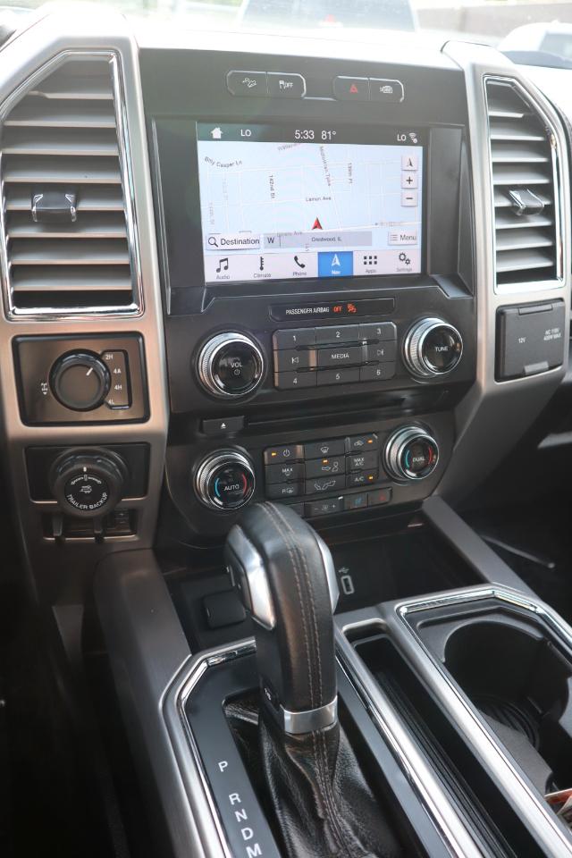 Ford F-150 Platinum SuperCrew 5.5-ft. Bed 4WD 2016