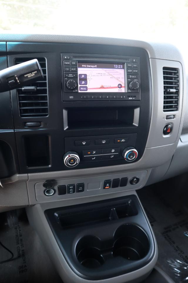 Nissan NV Passenger 3500 S V8 2013