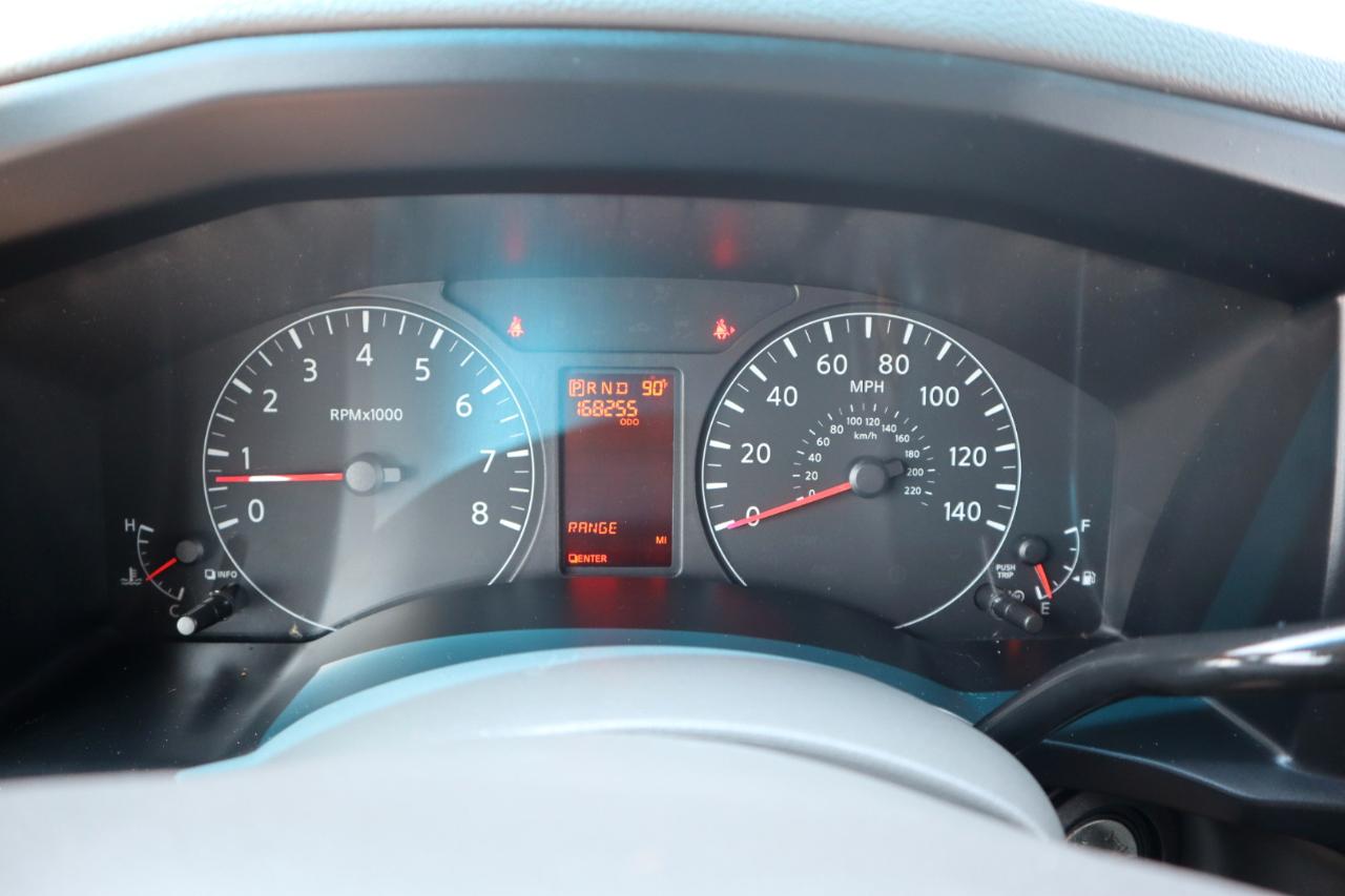 Nissan NV Passenger 3500 S V8 2013