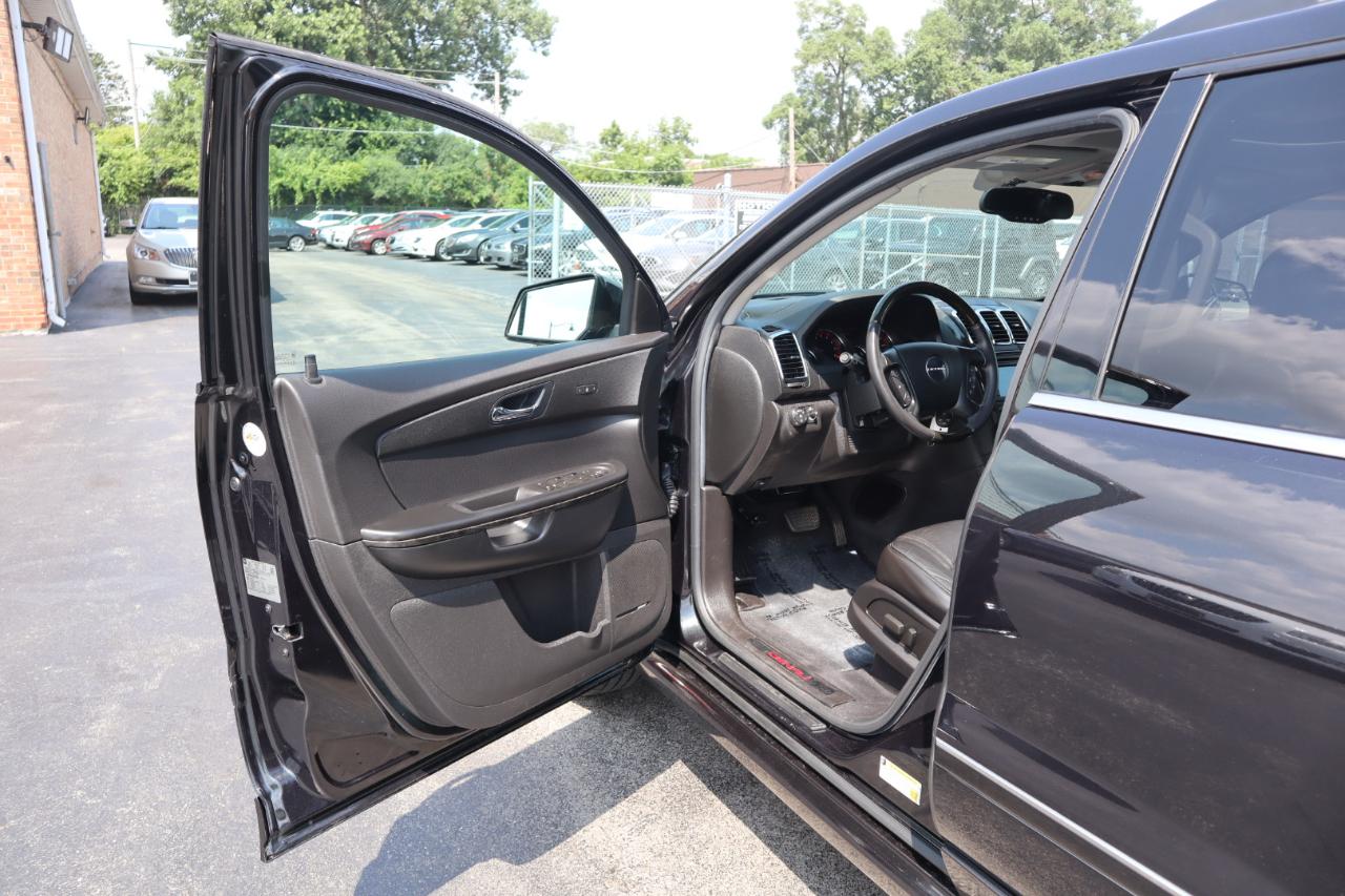 GMC Acadia Denali AWD 2011