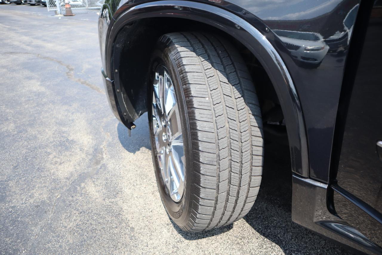 GMC Acadia Denali AWD 2011