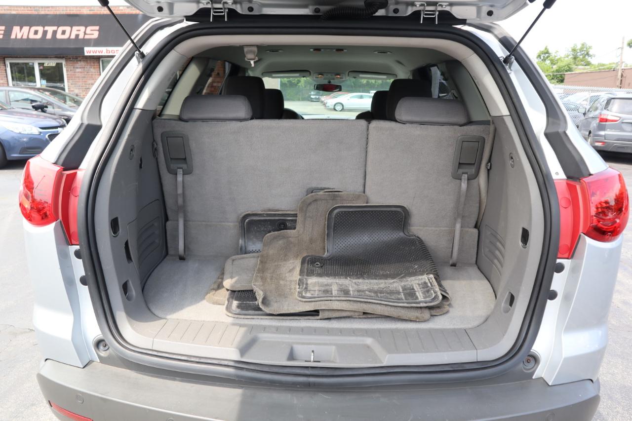 Chevrolet Traverse LT AWD 2012