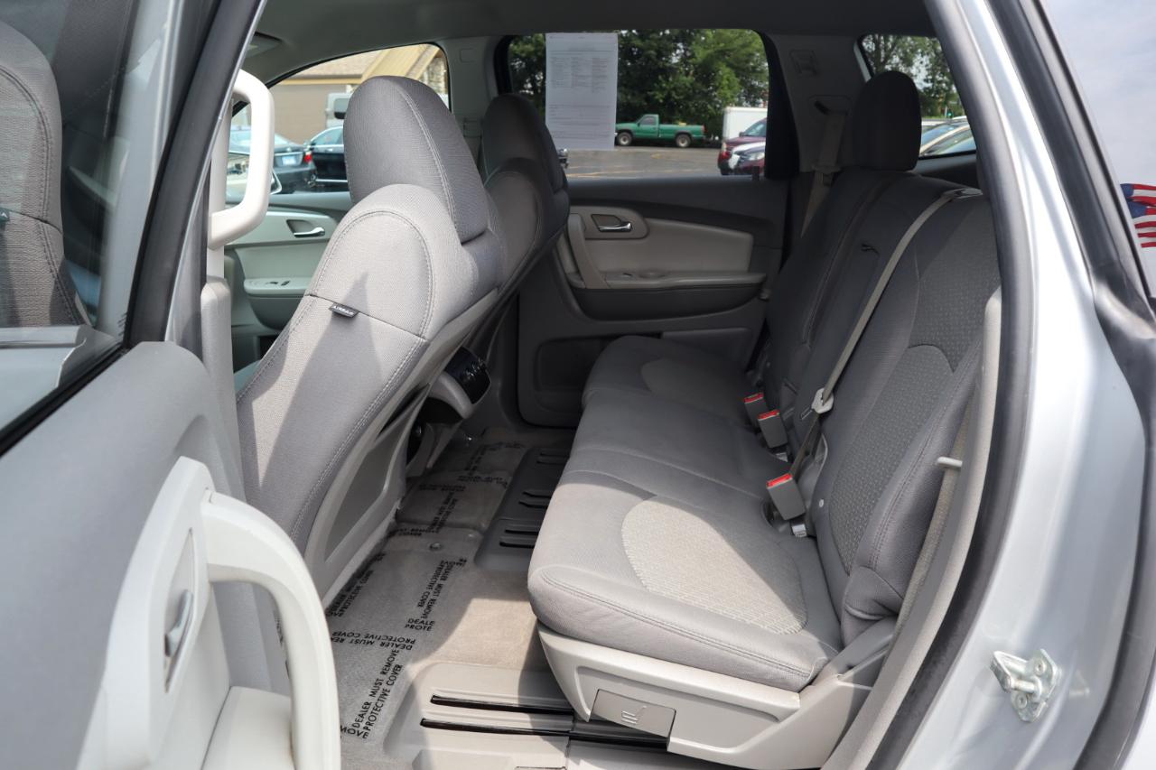 Chevrolet Traverse LT AWD 2012