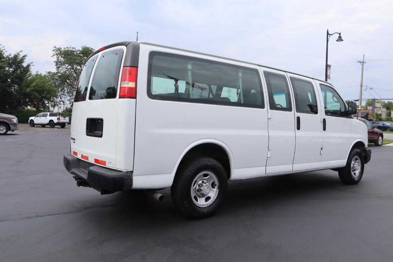 Chevrolet Express LS 3500 Extended 2007