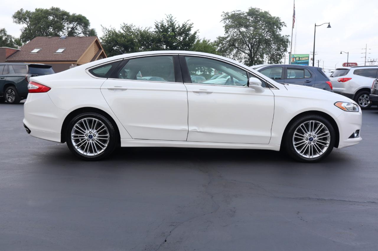 Ford Fusion SE 2015