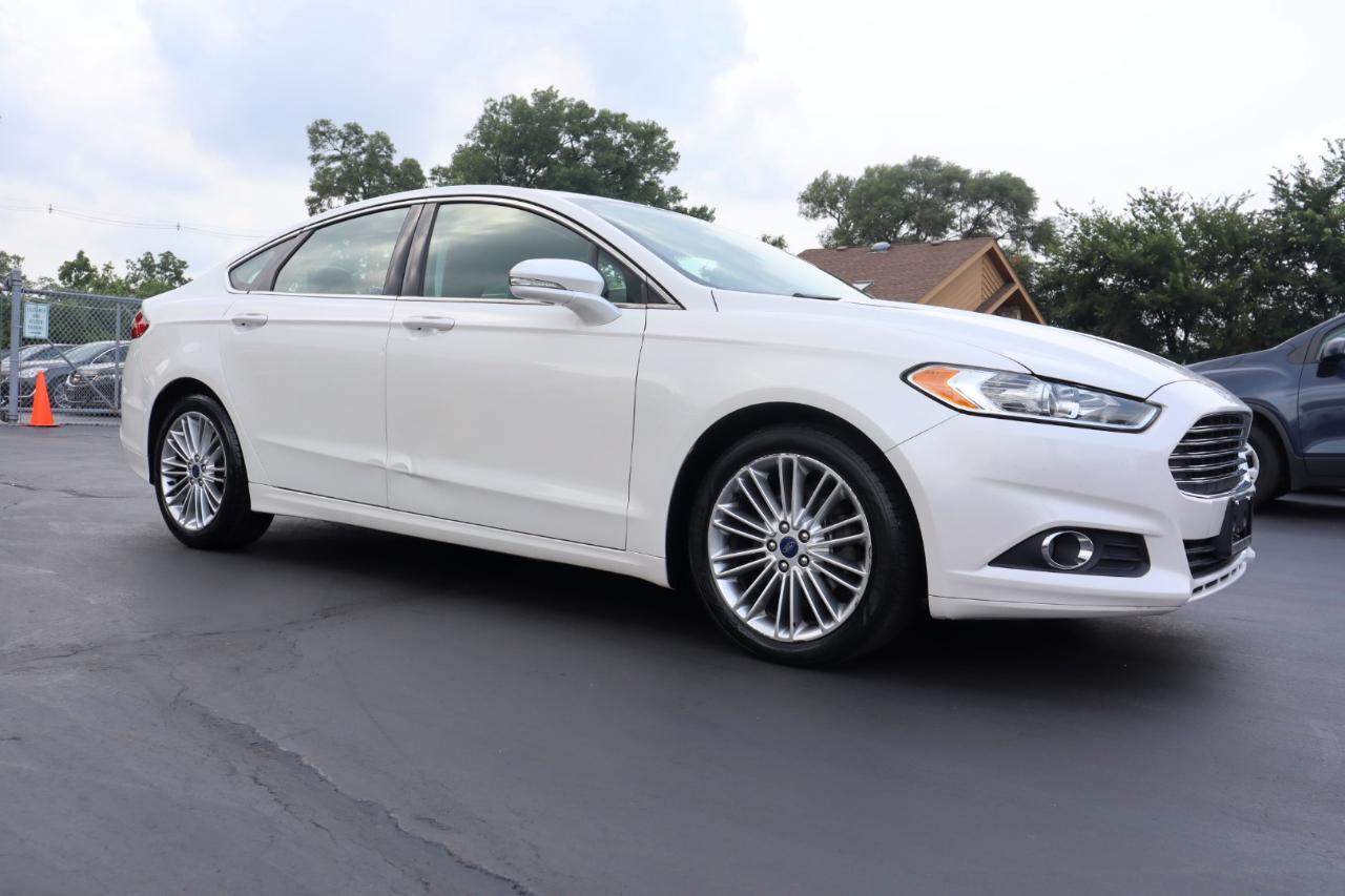 Ford Fusion SE 2015