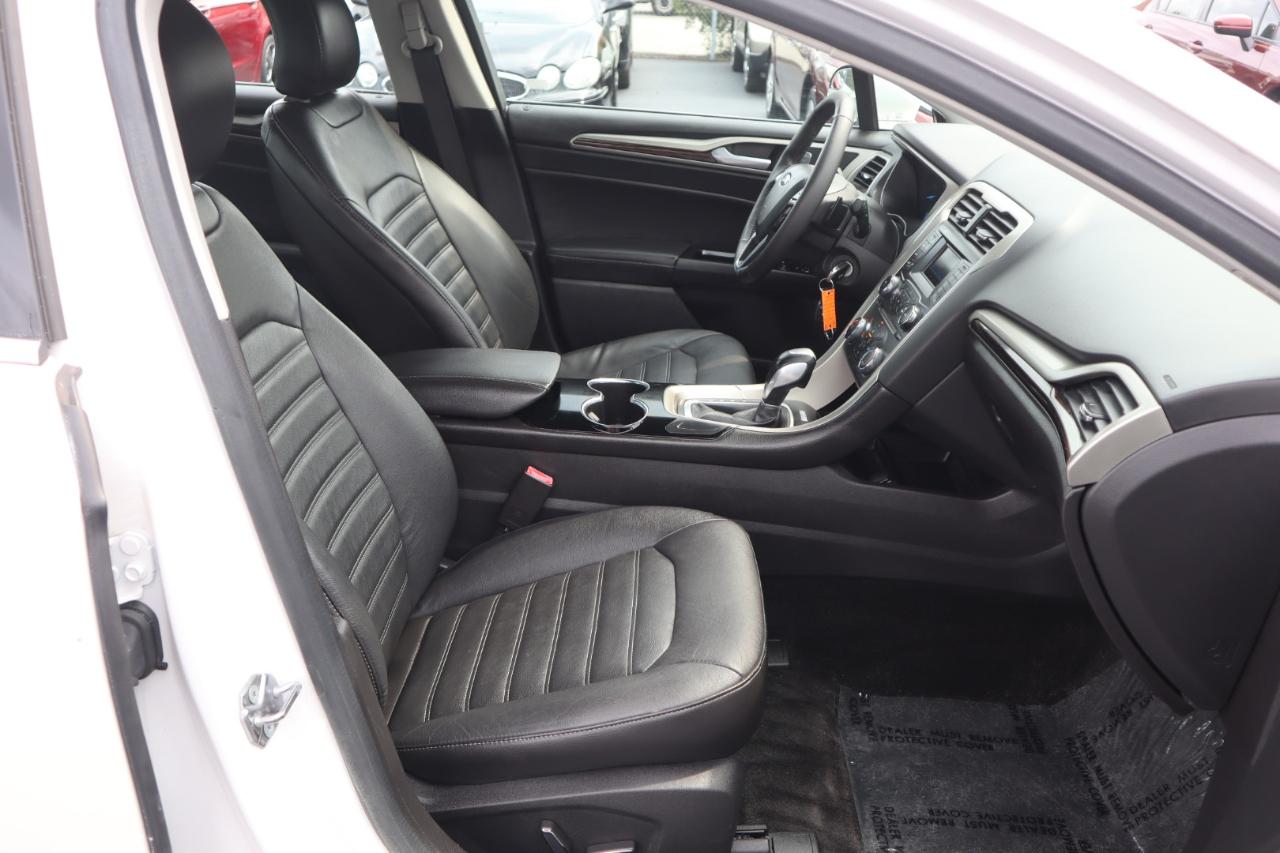 Ford Fusion SE 2015