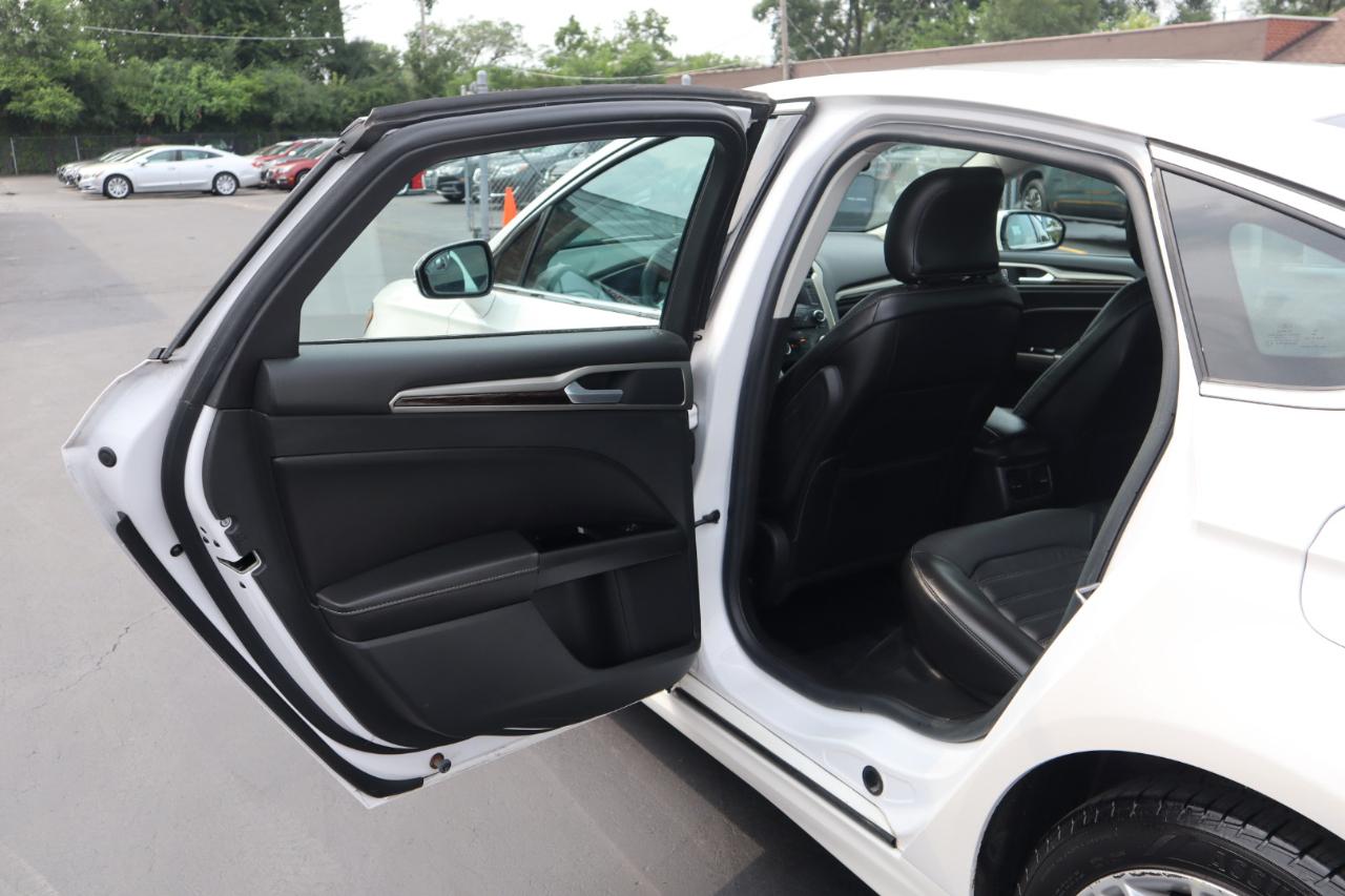 Ford Fusion SE 2015