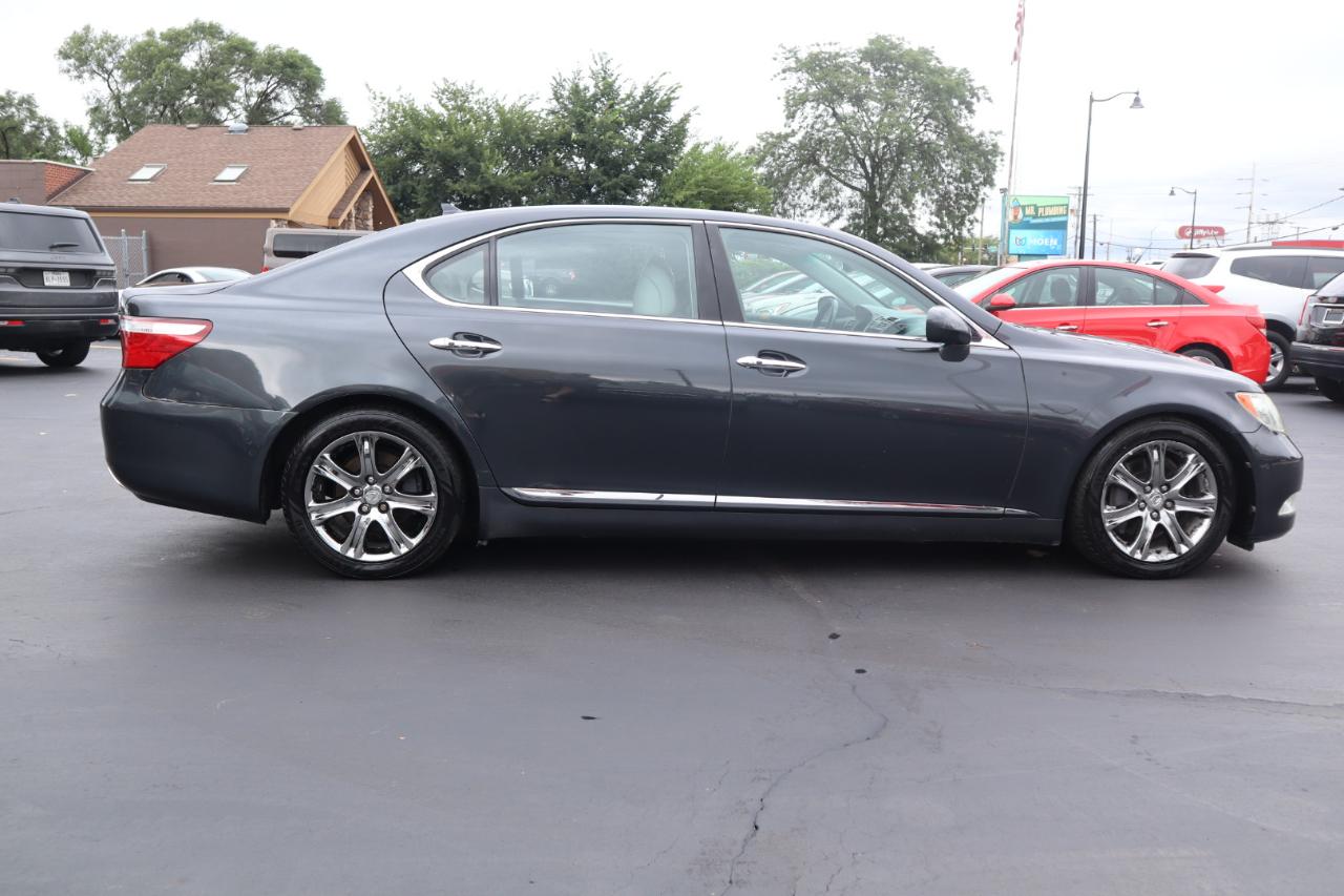 Lexus LS 460 L Luxury Sedan 2007