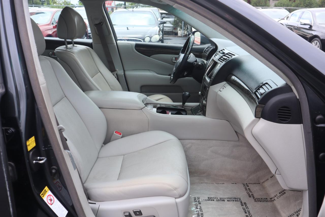 Lexus LS 460 L Luxury Sedan 2007