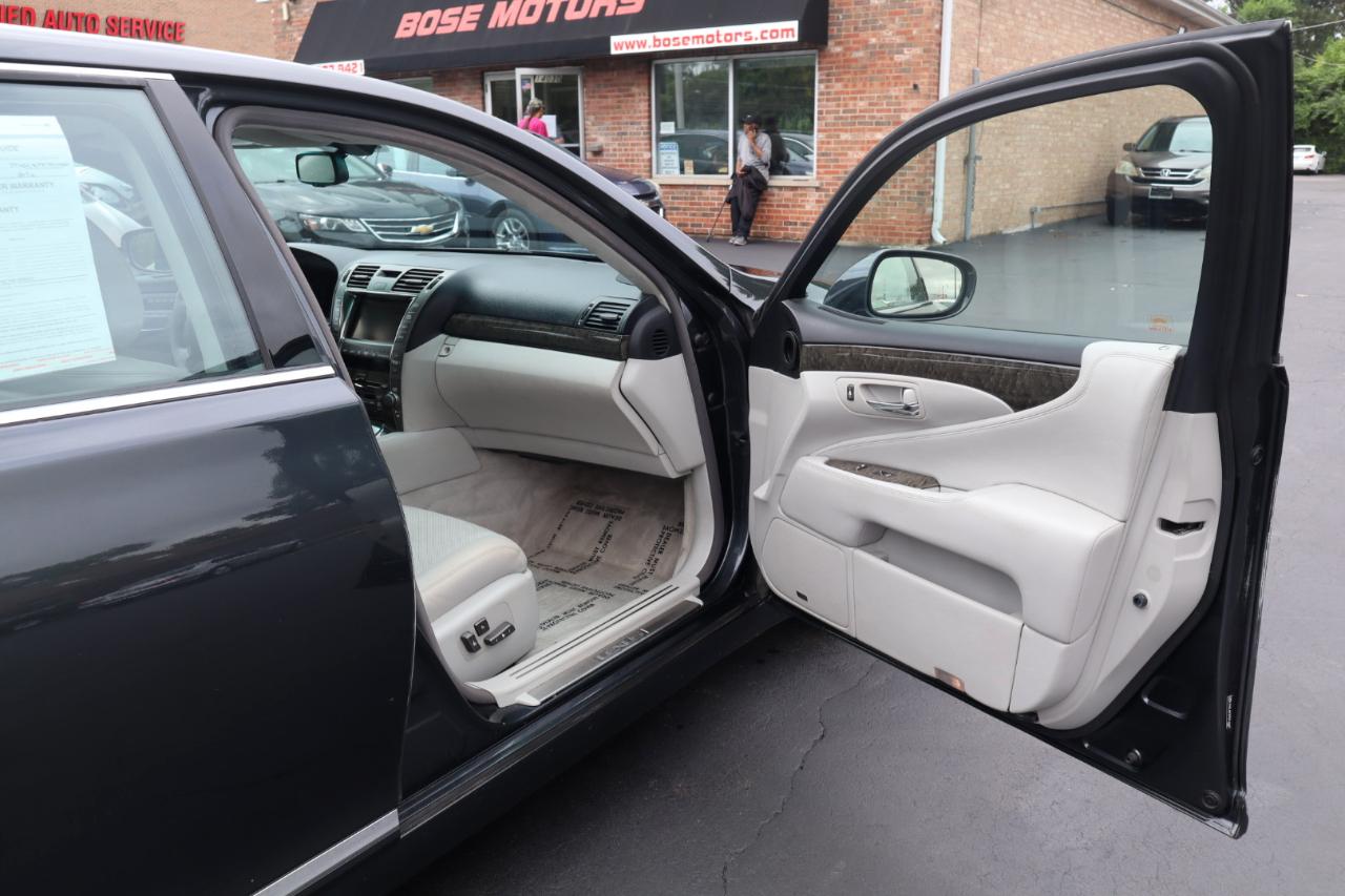 Lexus LS 460 L Luxury Sedan 2007