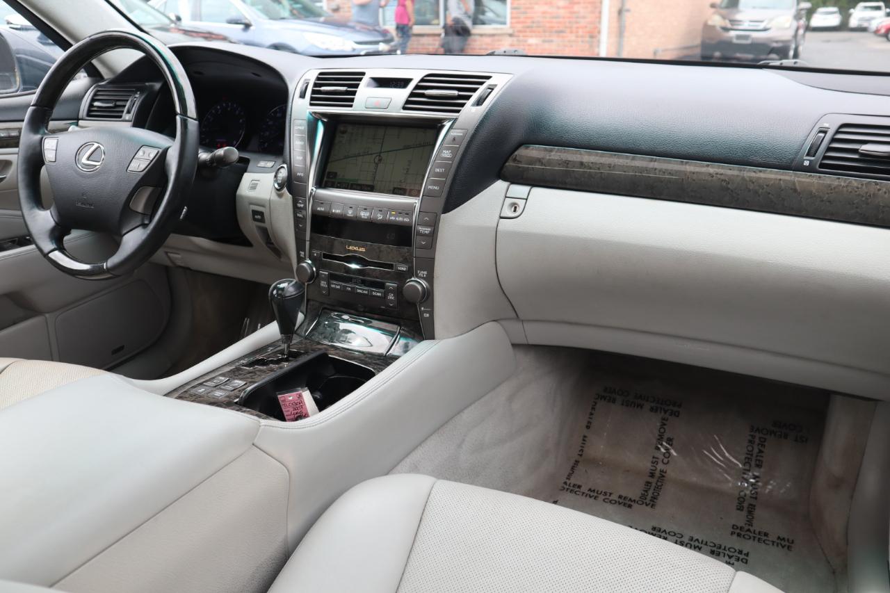 Lexus LS 460 L Luxury Sedan 2007