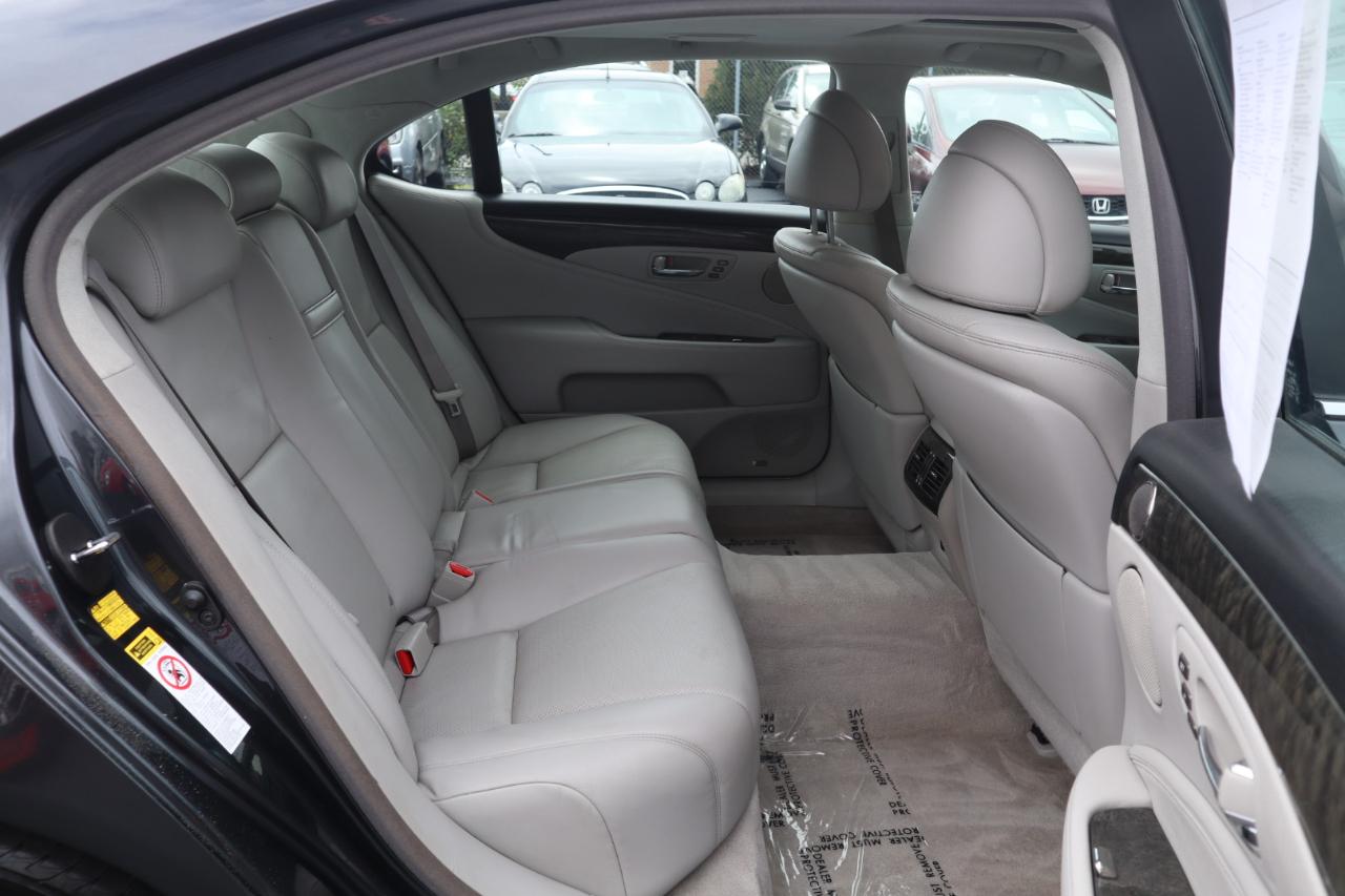 Lexus LS 460 L Luxury Sedan 2007