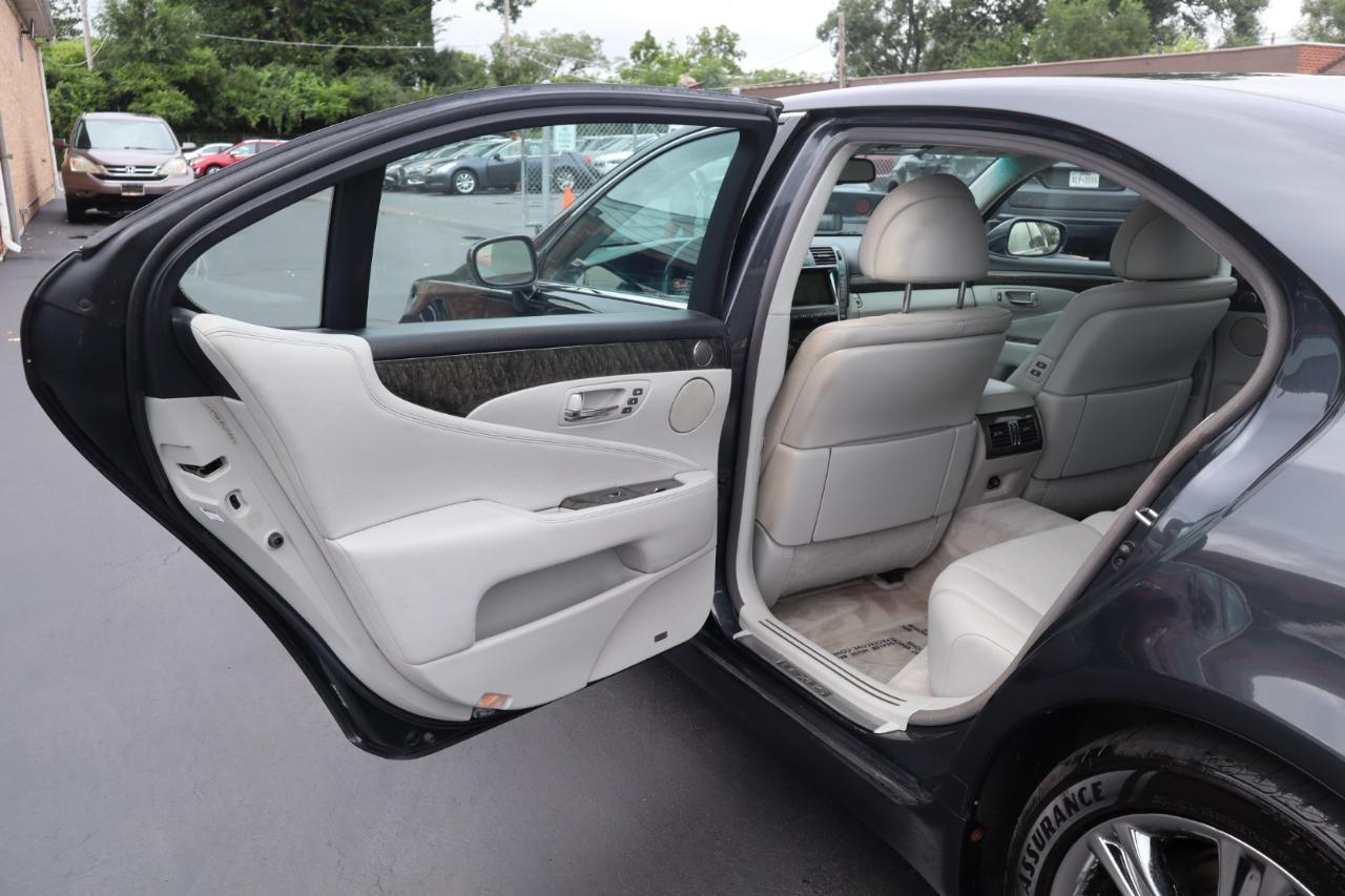 Lexus LS 460 L Luxury Sedan 2007
