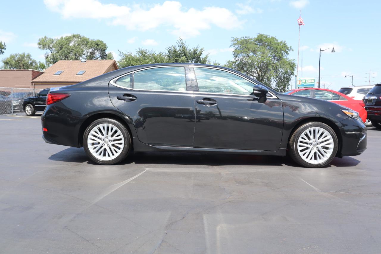 Lexus ES 350 Sedan 2016