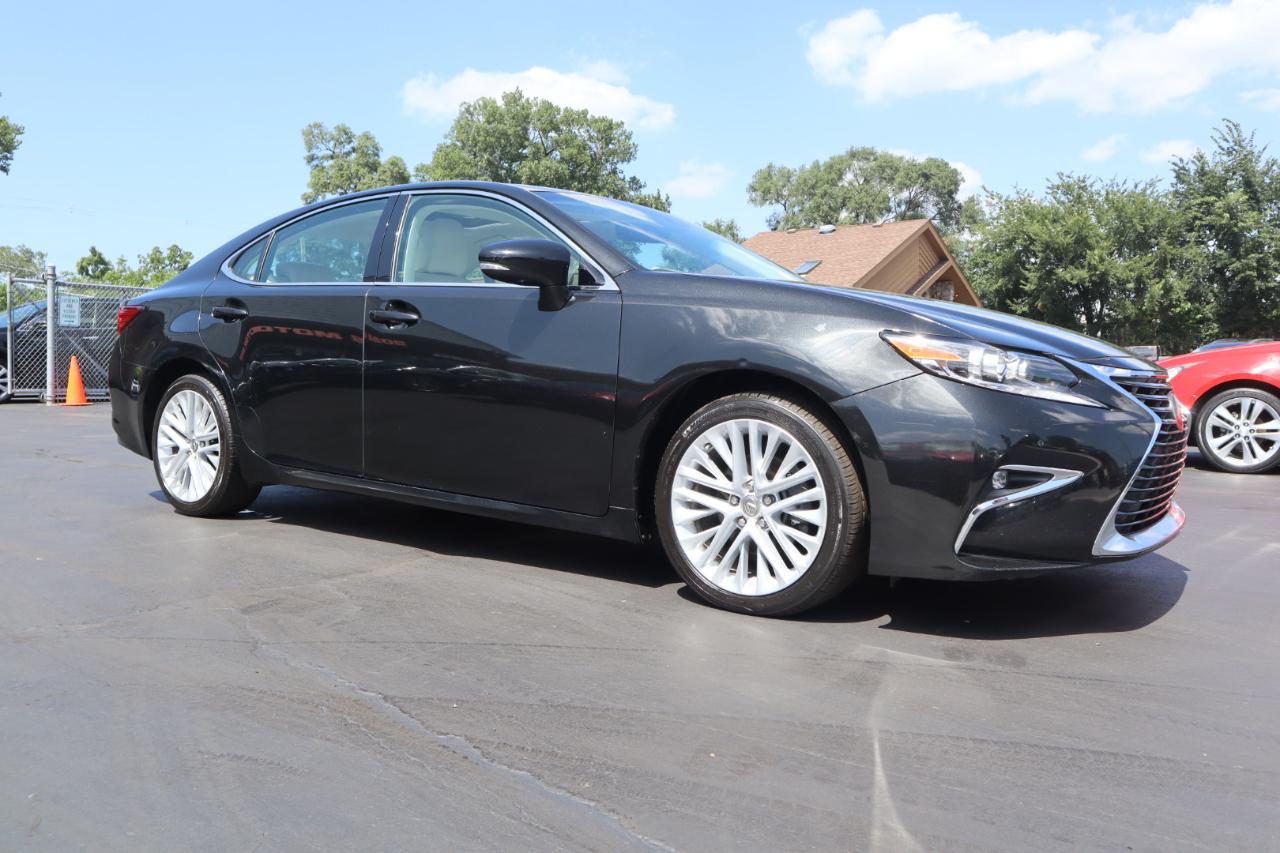 Lexus ES 350 Sedan 2016